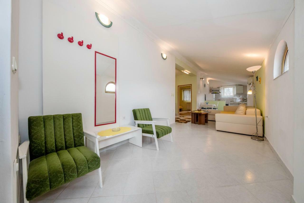 Lero Apartment Banjol Exterior photo